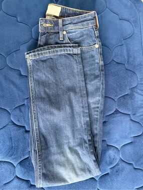 Everlane Classic Women's Blue Jeans - Timeless Straight Fit